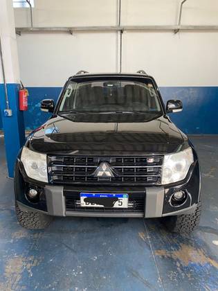 MITSUBISHI PAJERO FULL 3.2 HPE 4X4 16V TURBO INTERCOOLER DIESEL 2P AUTOMÁTICO